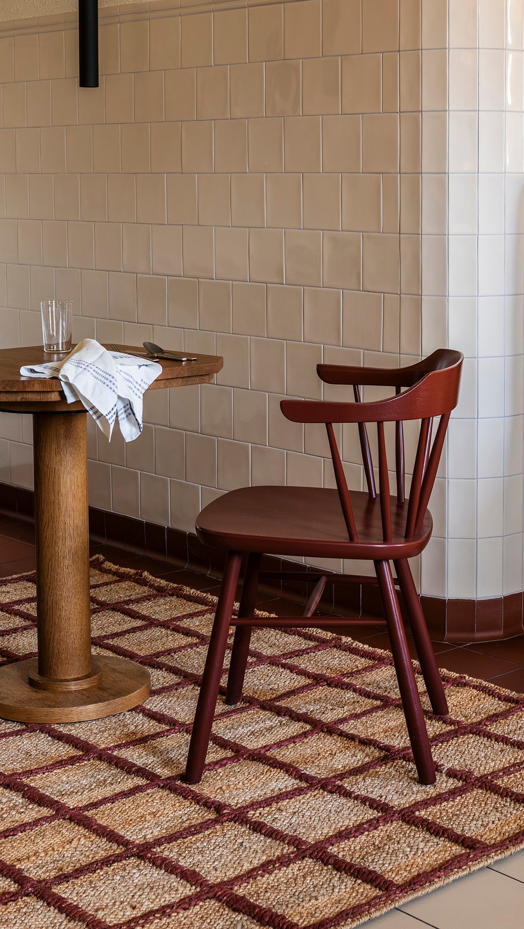 Strata Braided Jute Burgundy