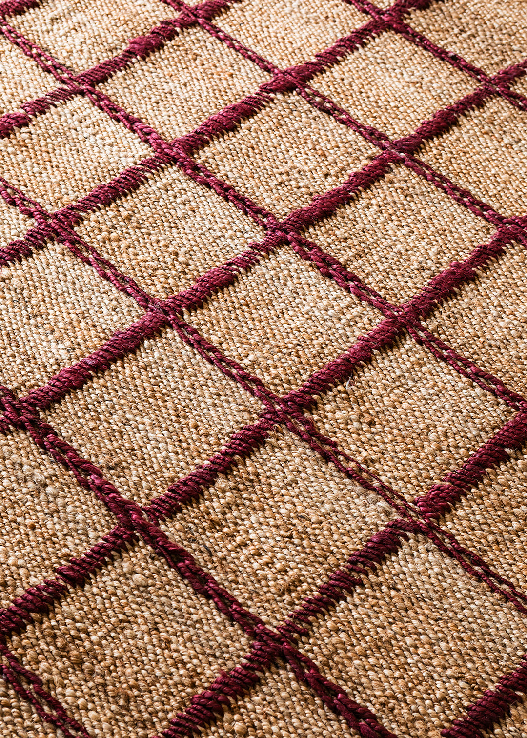 Strata Braided Jute Burgundy Sample