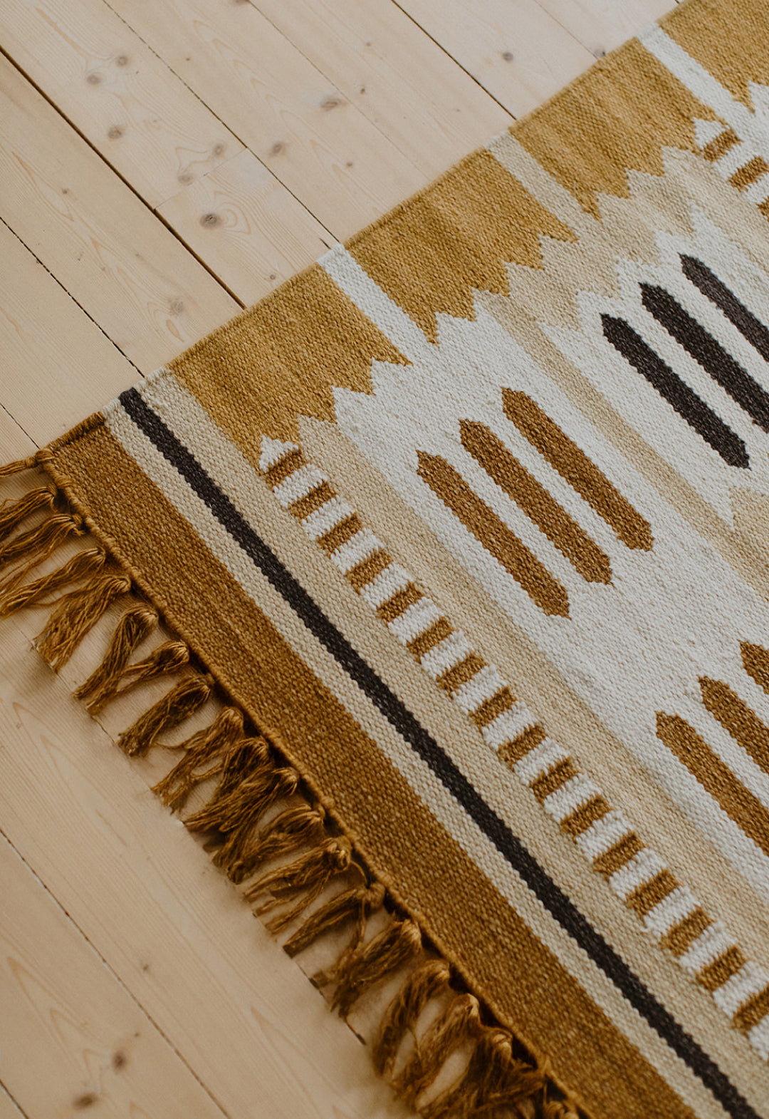 Rollakan Hilma Marigold