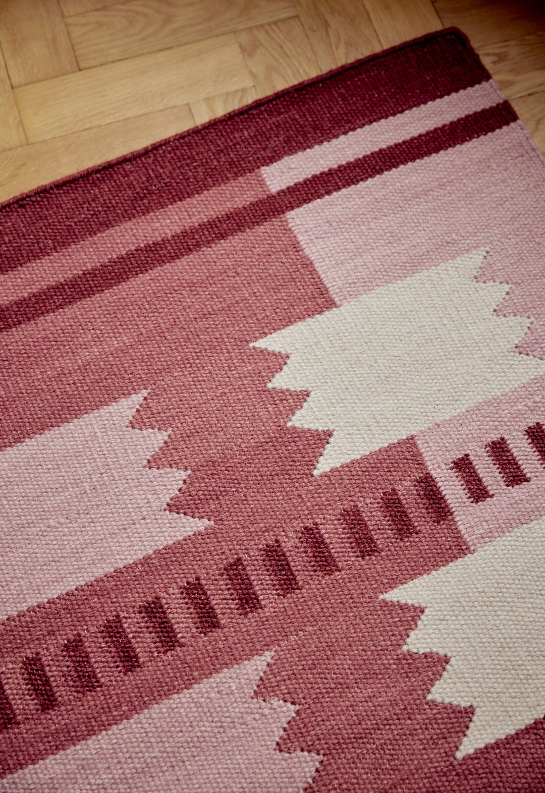 Röllakan Iris Raspberry