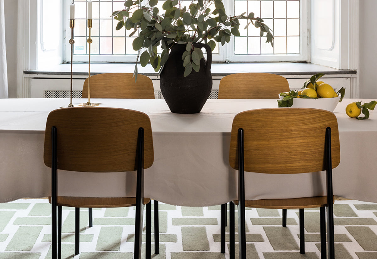 Rugs for dining rooms